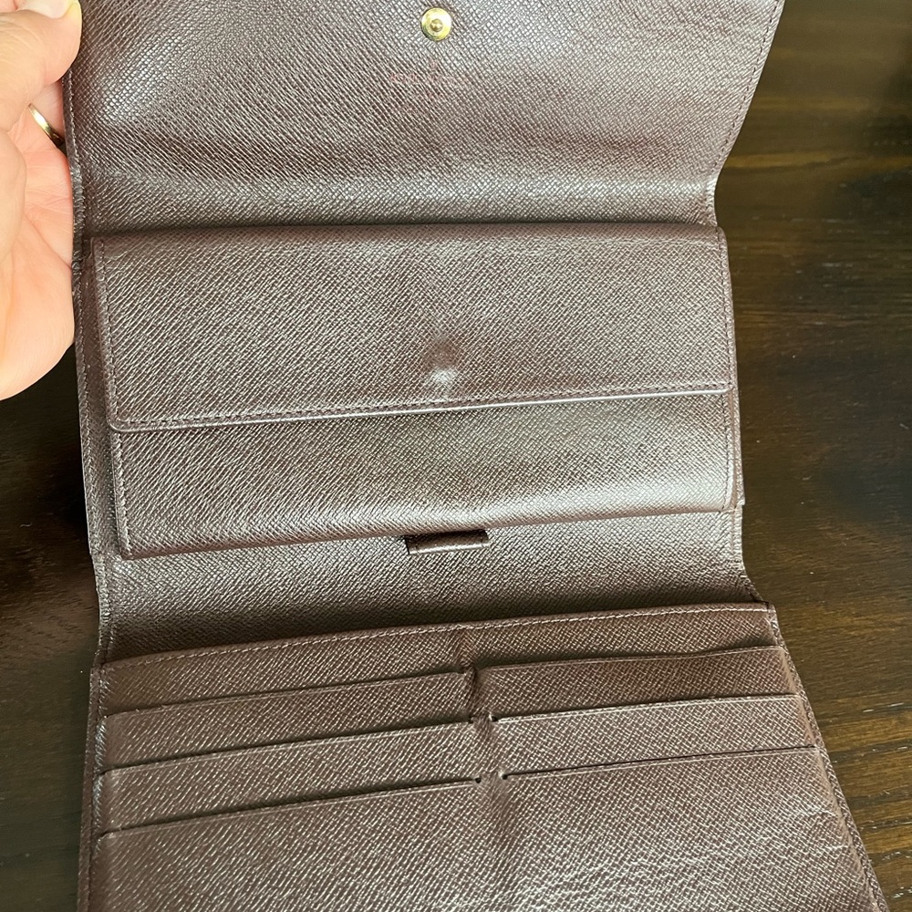 Damier - Picture 2 of 8